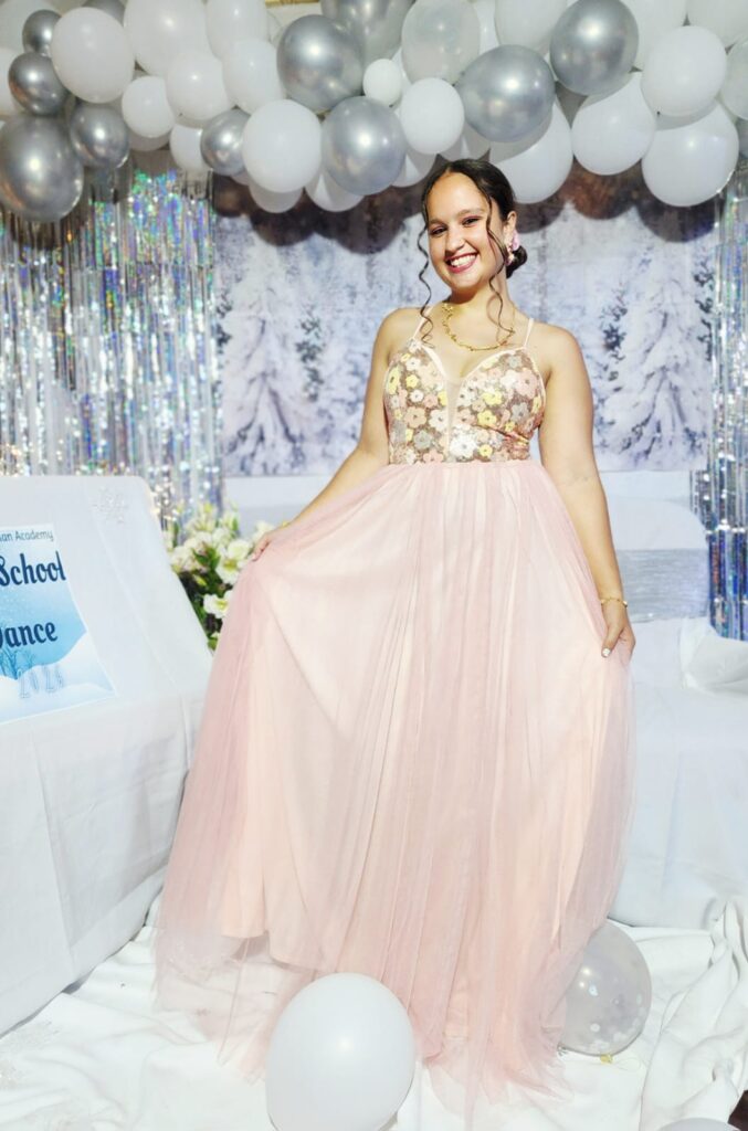 Mia Schutte dazzled in her pink floral tulle dress.